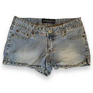 Sweet Jeans | Y2K Lightwash Bedazzled Shorts